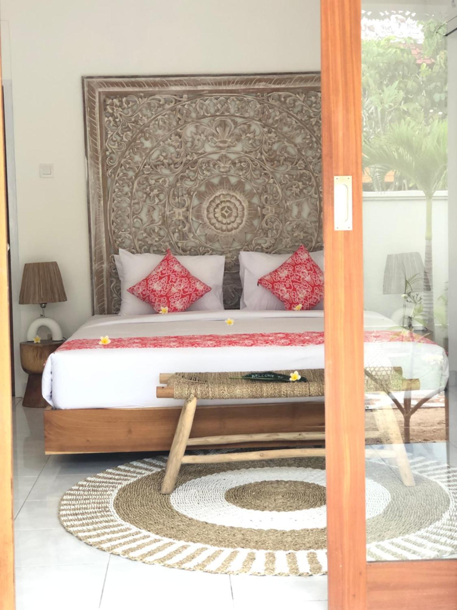 United Colors Of Lembongan Hotel Buitenkant foto