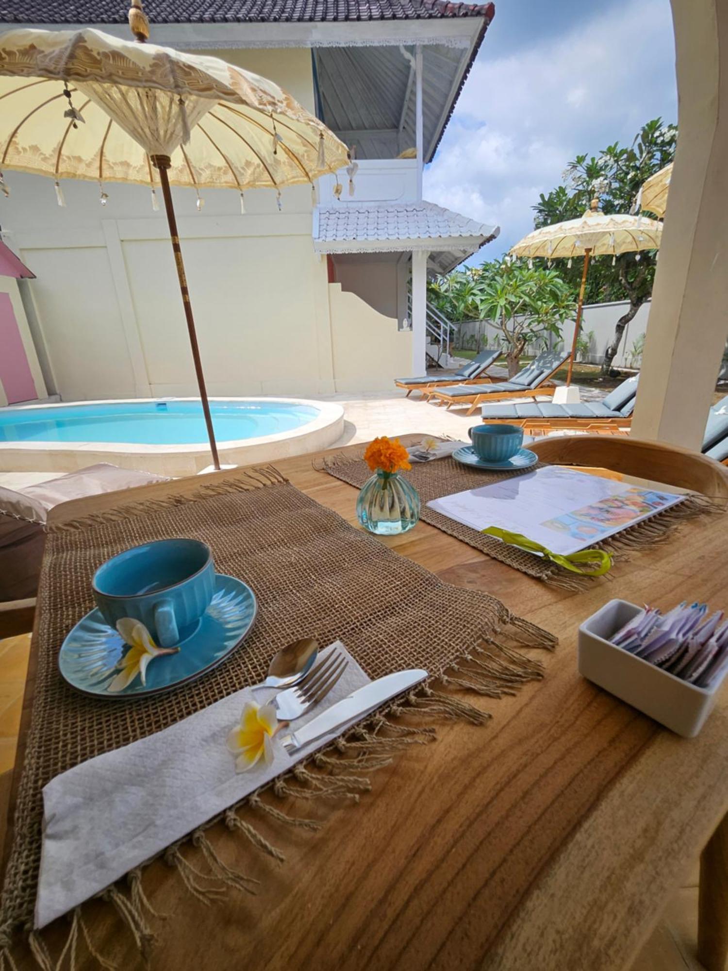 United Colors Of Lembongan Hotel Buitenkant foto
