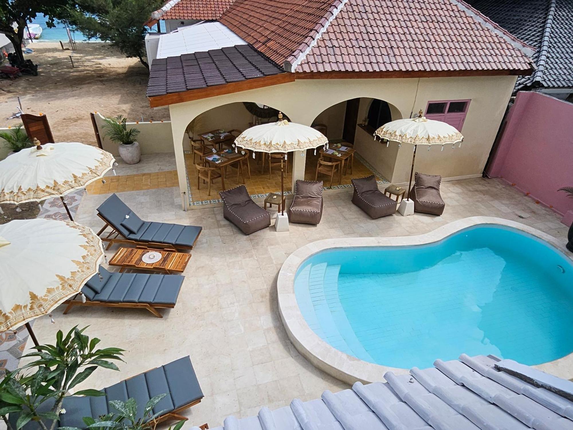 United Colors Of Lembongan Hotel Buitenkant foto
