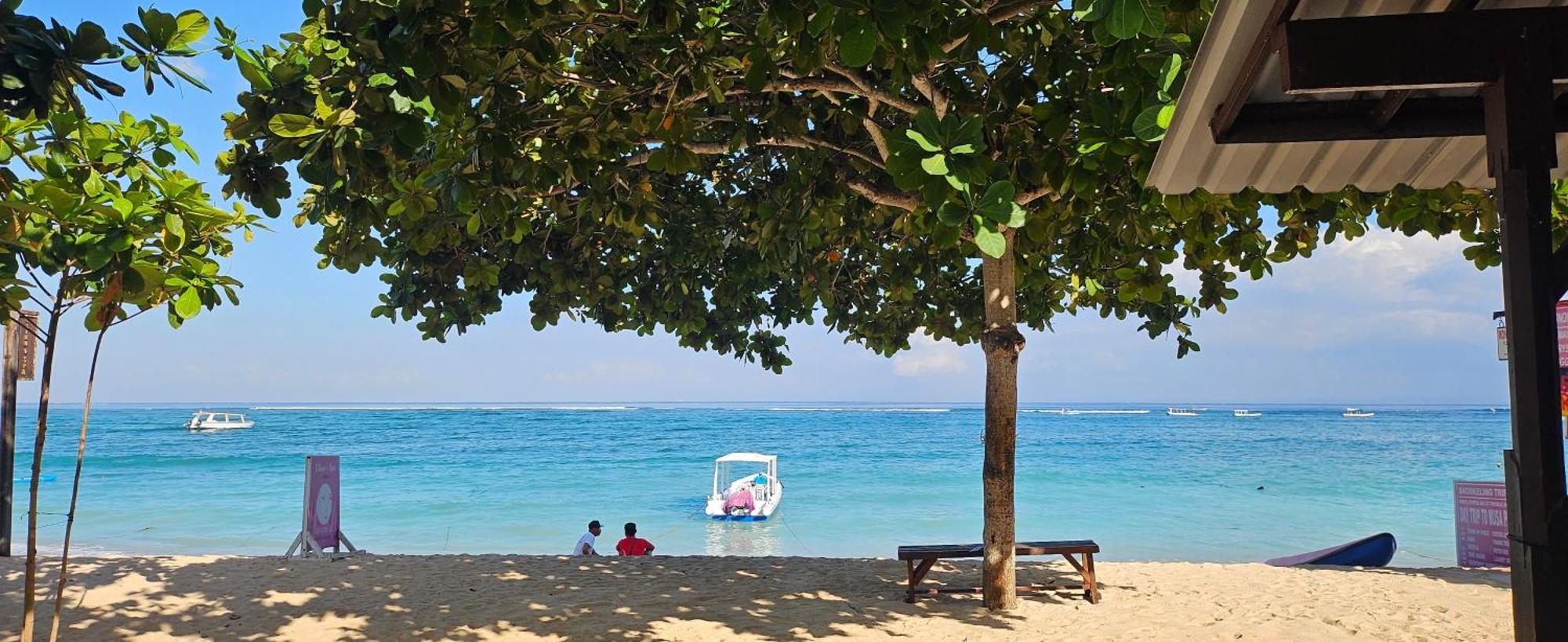 United Colors Of Lembongan Hotel Buitenkant foto